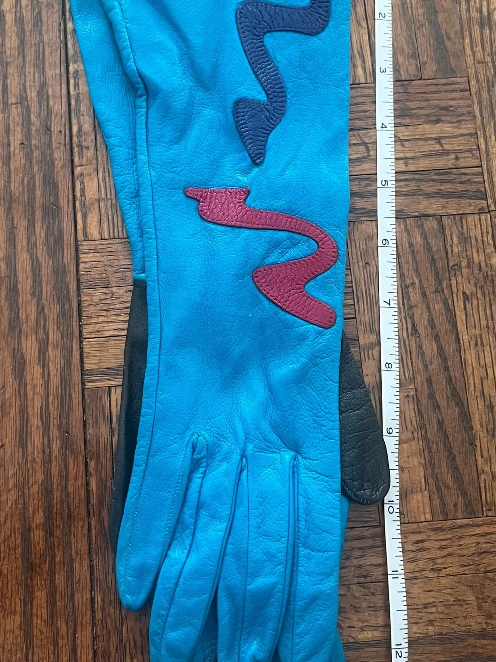 Vintage 80s Turquoise Leather Gloves with silk lining